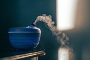 Humidificadores echando agua